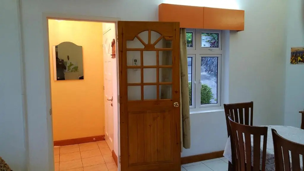 Hibiscus House Seychelles Self Catering