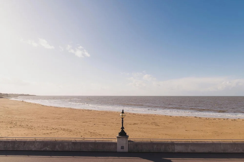 No 42 by GuestHouse, Margate