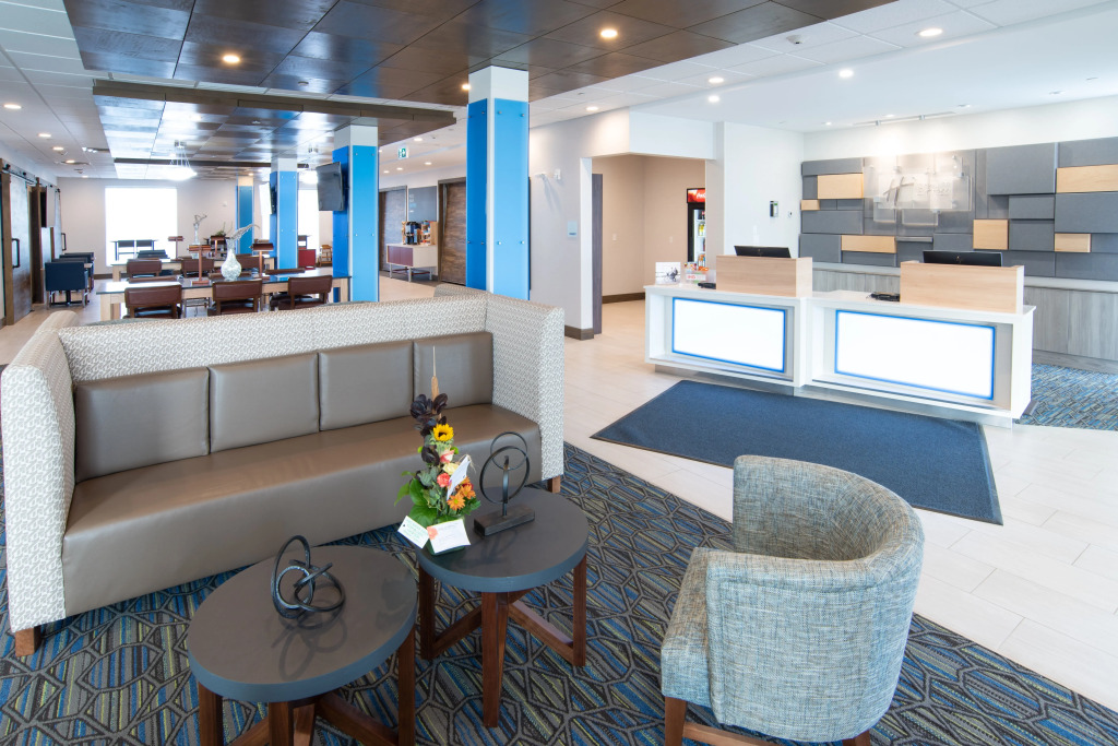 Holiday Inn Express & Suites - North Battleford by IHG