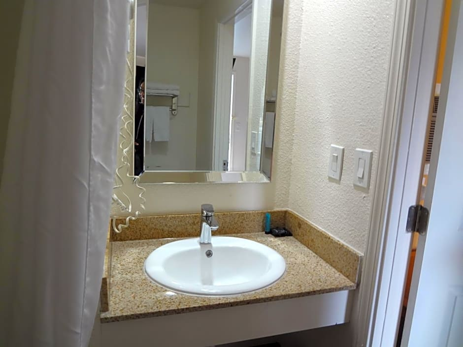 Peach City Inn - Marysville/Yuba City