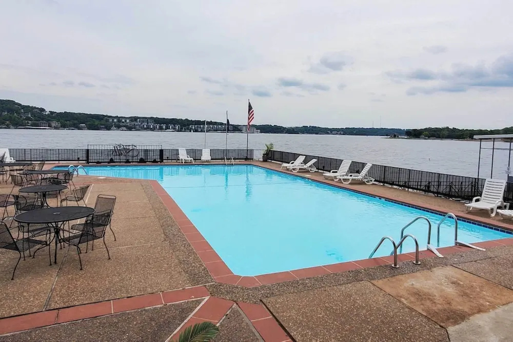 Lake of the Ozarks Condo w/ Community Pool