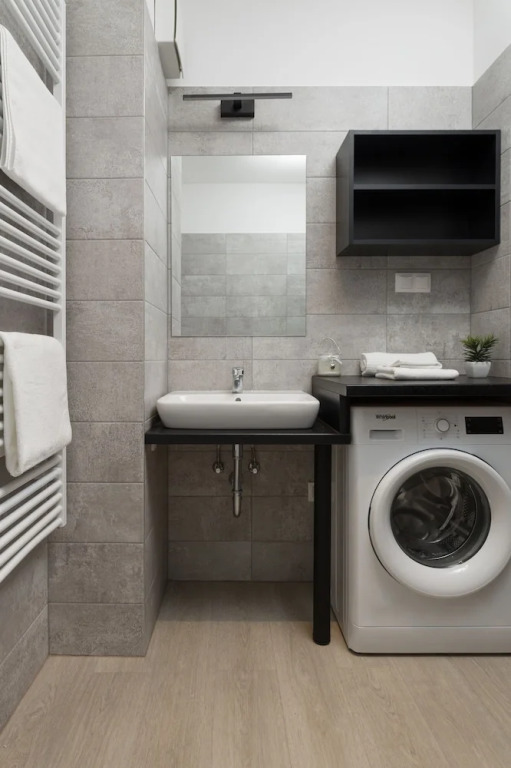Parizs Garden Apartments