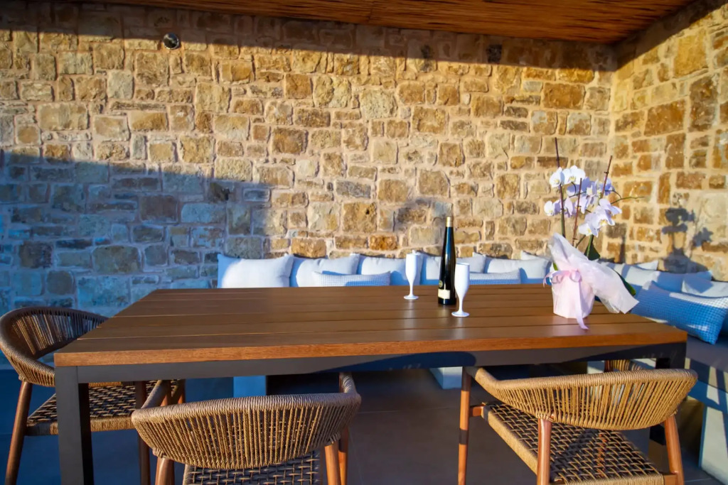 Lithos Villas