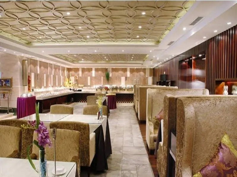 Lanou International Hotel, Hong Kong Middle Road, May Fourth Square, Qingdaoh Square, Qingdao
