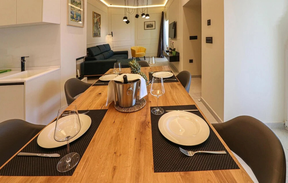 Amazing Apartment in Opatija With Wifi and 2 Bedrooms