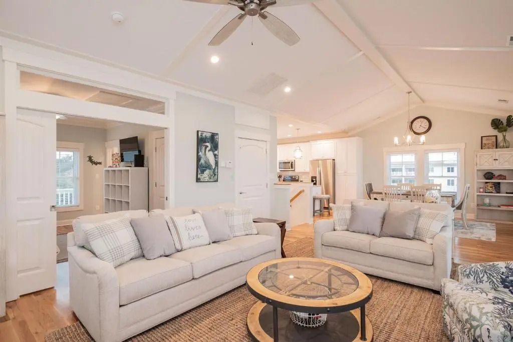 Pier Walker by Oak Island Accommodations