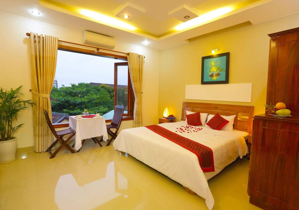 Hoang Thu Hostel