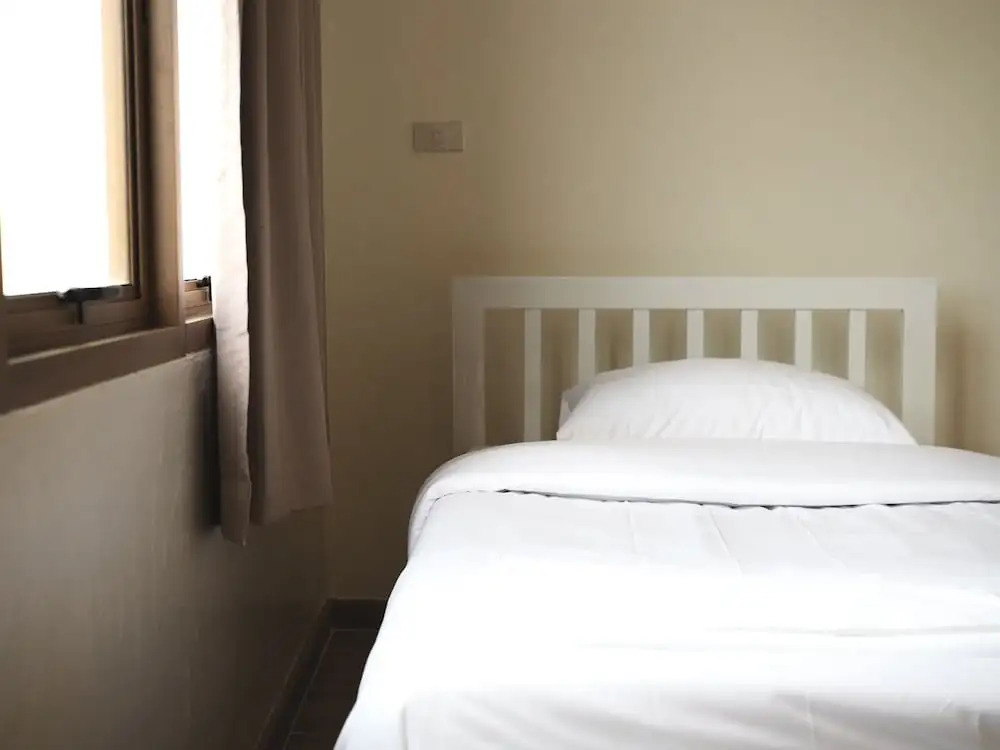 Krung Tone Hostel