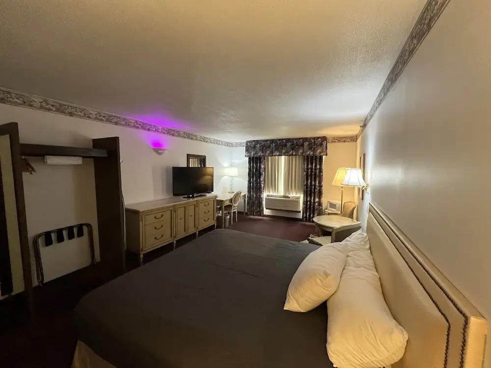 Presque Isle Hotel