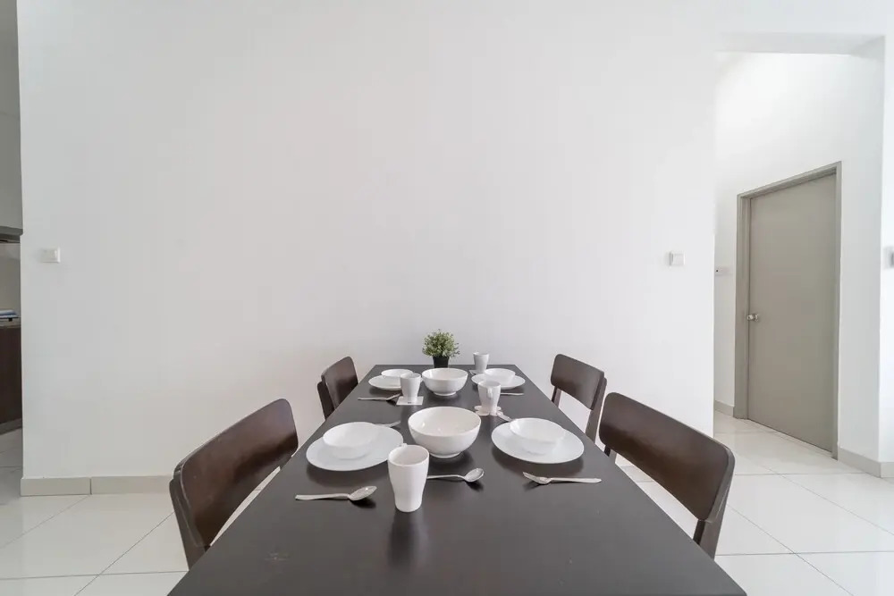 Oyo Home 1086 Vibrant 2Br Vue Residence