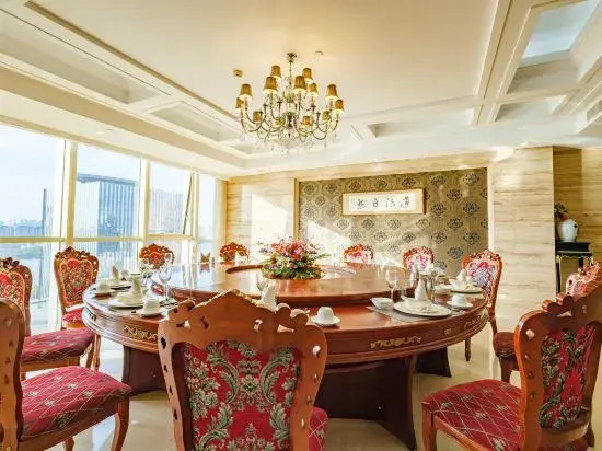 Shenyang Shouyao Hotel (Shengjing Grand Outlets, Olympic Sports Center Metro Station Branch)