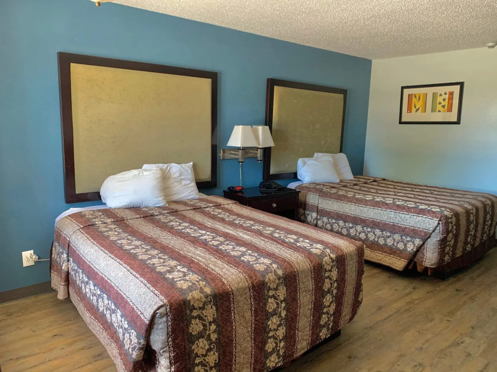 Best Price Motel & Suites