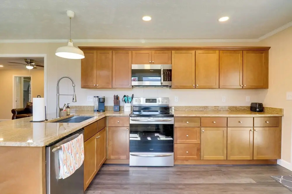 Modern Retreat Near Smoky Mtns & Asheville!