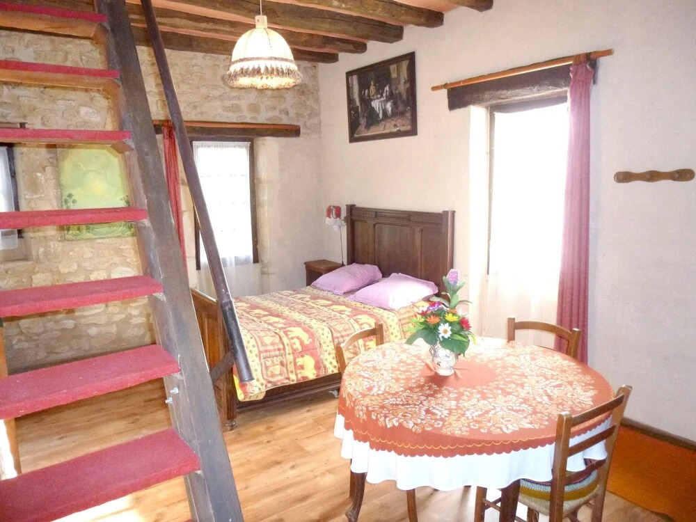 House With 5 Bedrooms in Plazac, With Private Pool, Furnished Garden a