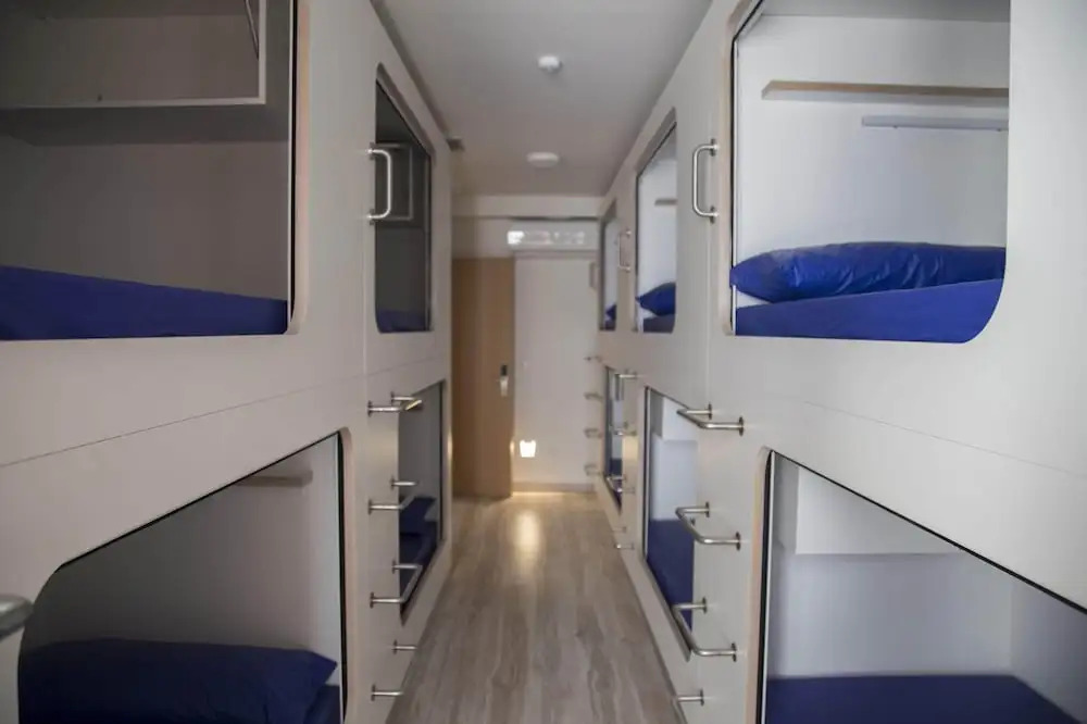HOSTELCROSS
