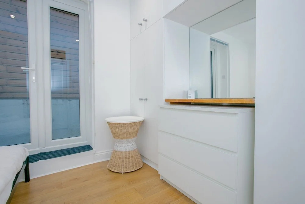 Modern Flat in West Kensington