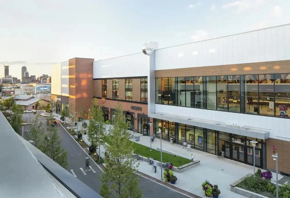Hyatus Luxury Residences South Boston