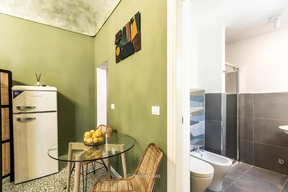 Bowie's Rooms