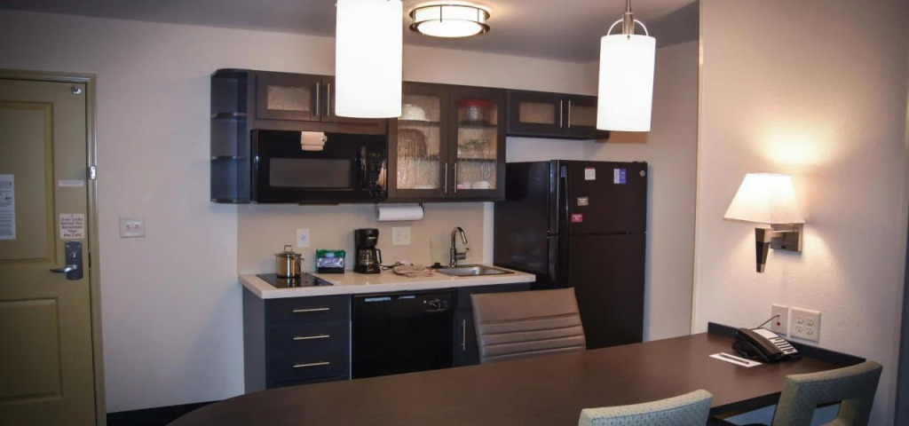 Candlewood Suites Pearl by IHG