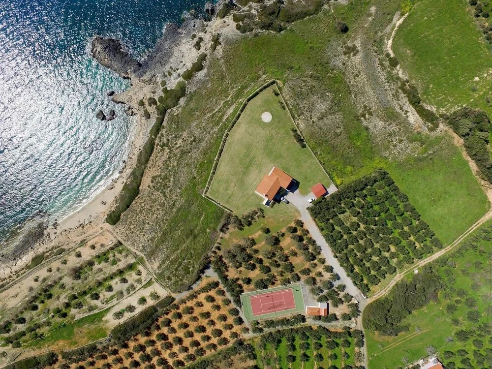Ground Floor apt. · Villa by the Sea