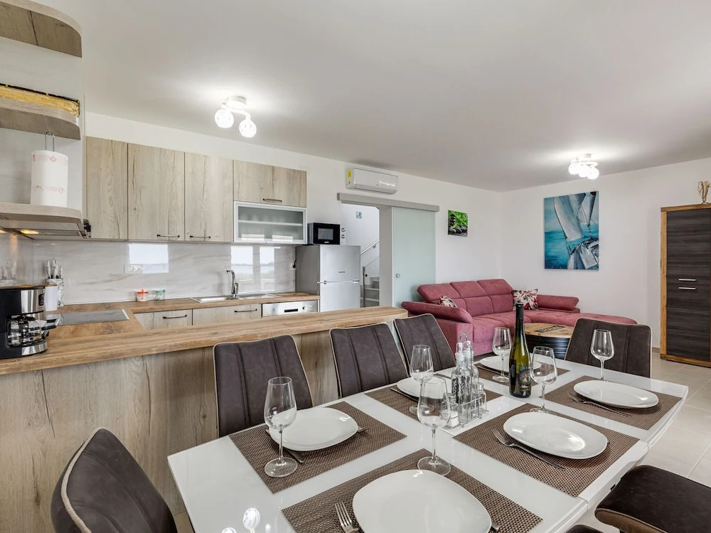 Swanky Holiday Home in Privlaka Near Sea Beach