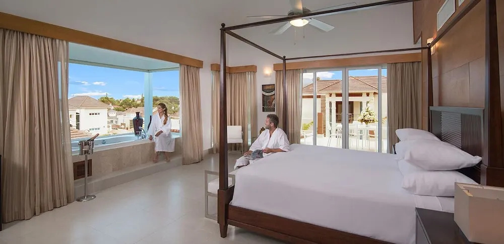 Luxury Villas - Mandatory All-Inclusive