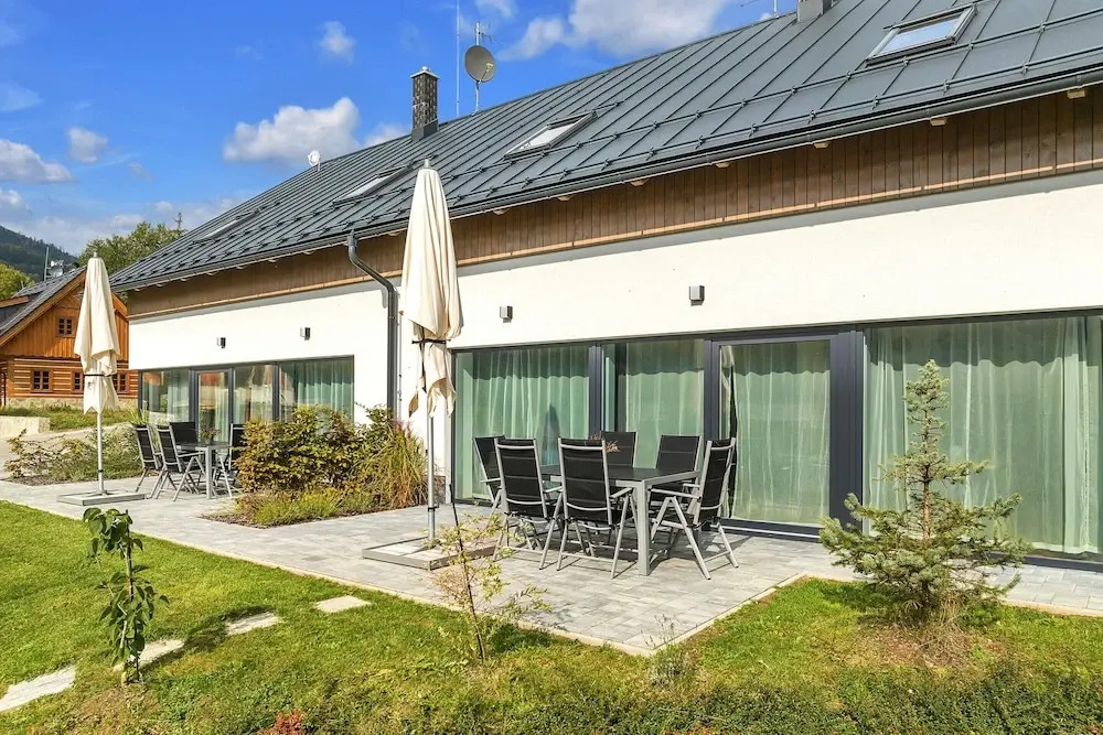 Villa in Krkono e with Sauna and Forest Views