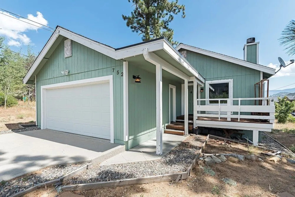 Elk Forest Escape Economy Family Abode