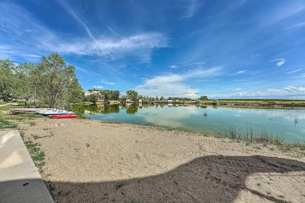 Lakefront Country Home w/ Waterslide & Trampoline!