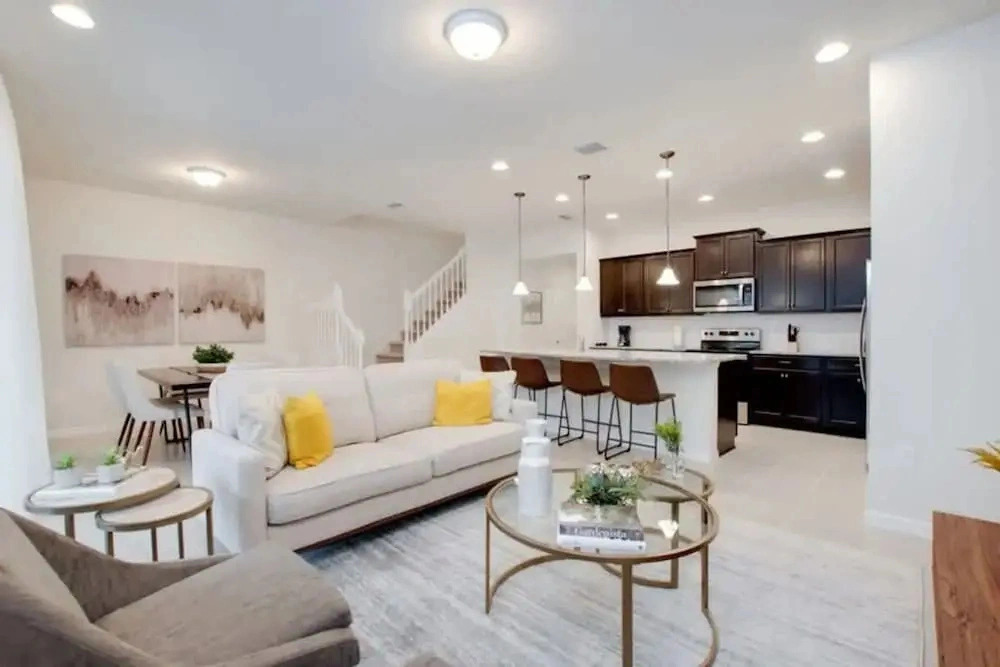 Cozy and Spacious 5BR With Pool Near Disney Parks