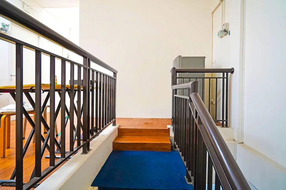 OYO Life 92720 Mekarwangi Guest House