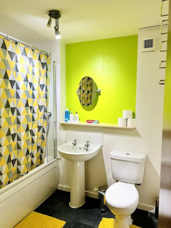 Eleora Executive 2-bed Apartment in Aberdeen