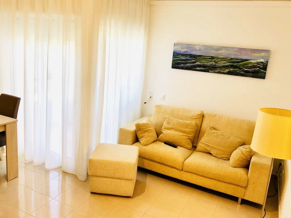 Piso Ideal Para Familias, Al Lado Del Mar