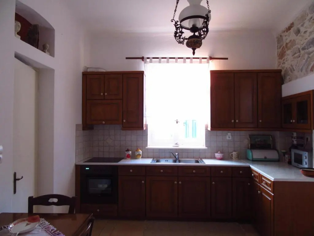 Luxury 100 m2 house in the centre of Naxos