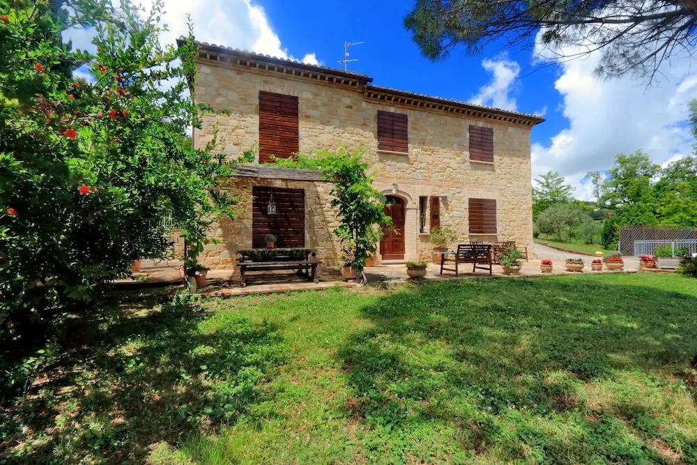 Wonderful villa with panoramic view and private swimming pool