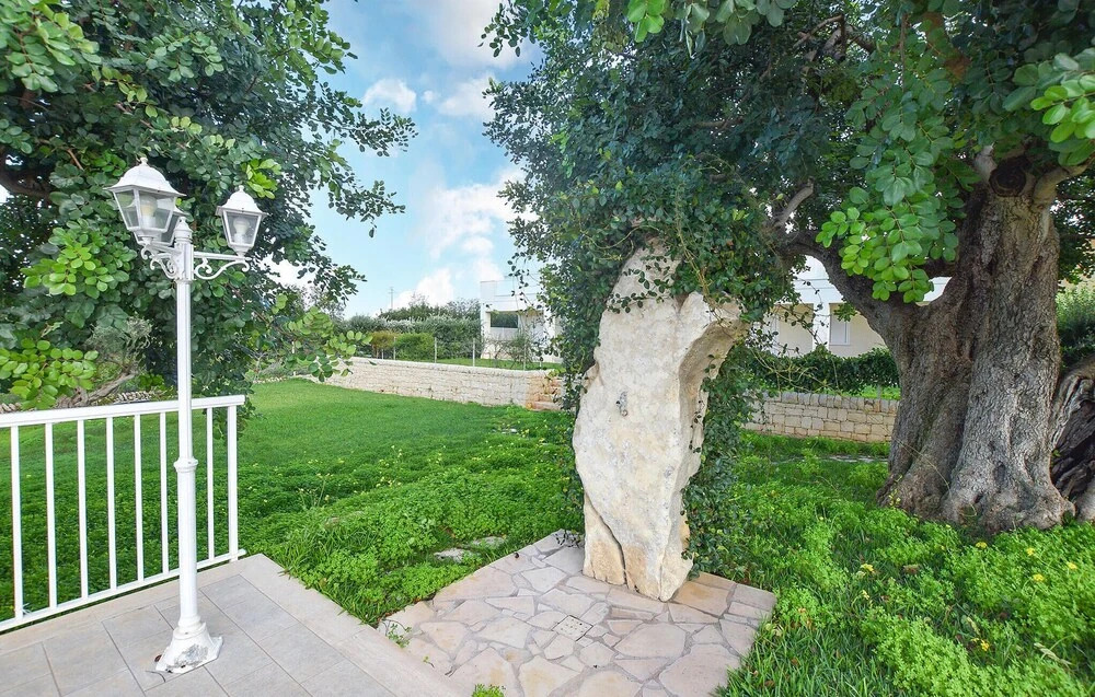 Stunning Home in Santa Croce Camerina With Wifi, Outdoor Swimming Pool and Swimming Pool