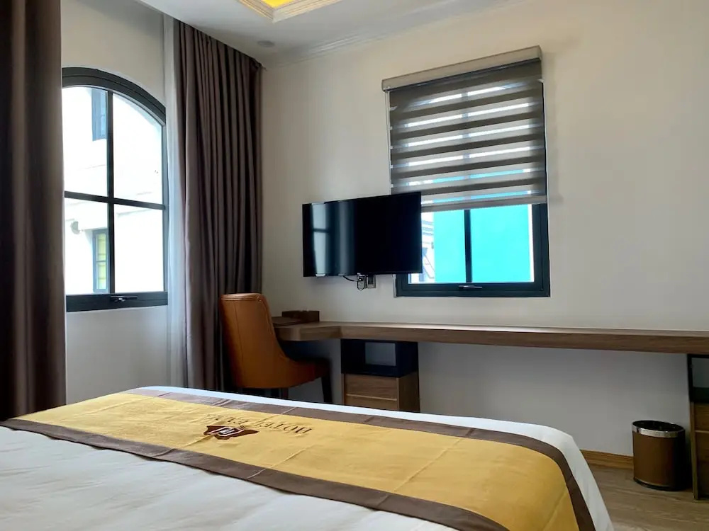 Emma Hotel