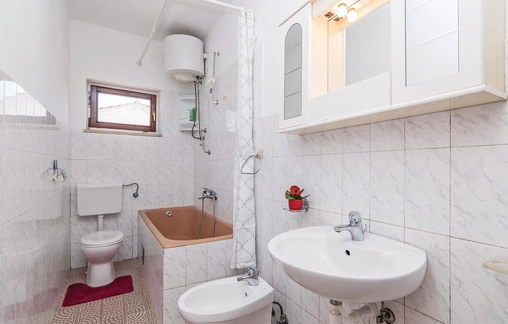 Four-Bedroom Holiday Home In Vrsi