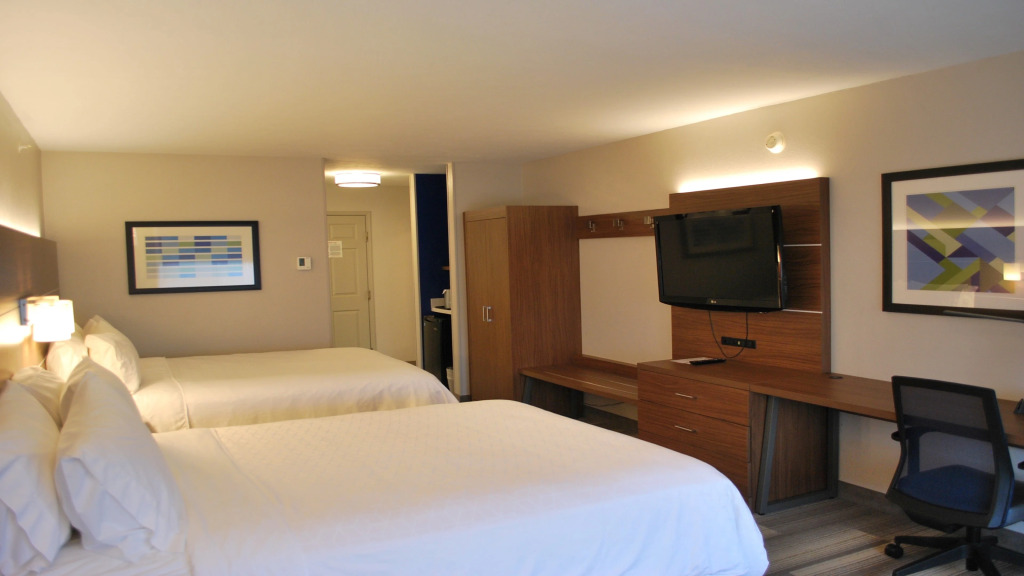 Holiday Inn Express Hotel & Suites Indianapolis North Carmel by IHG