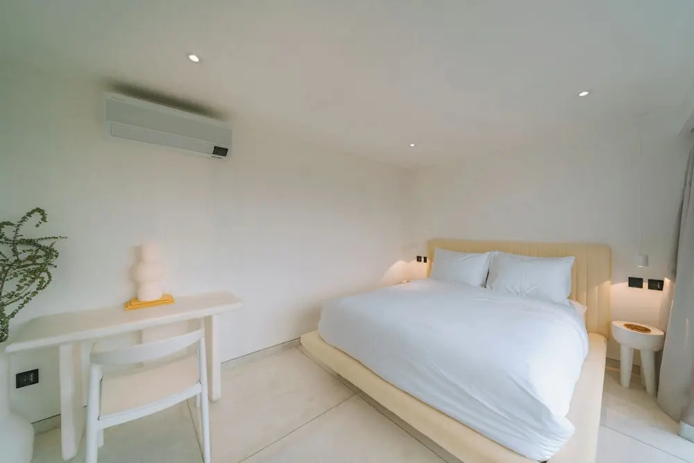 Villa Vantage 2