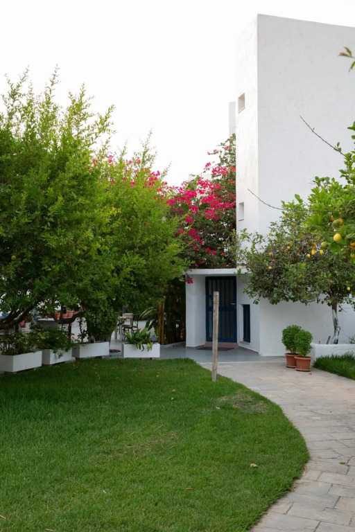 Sea Breeze Hotel