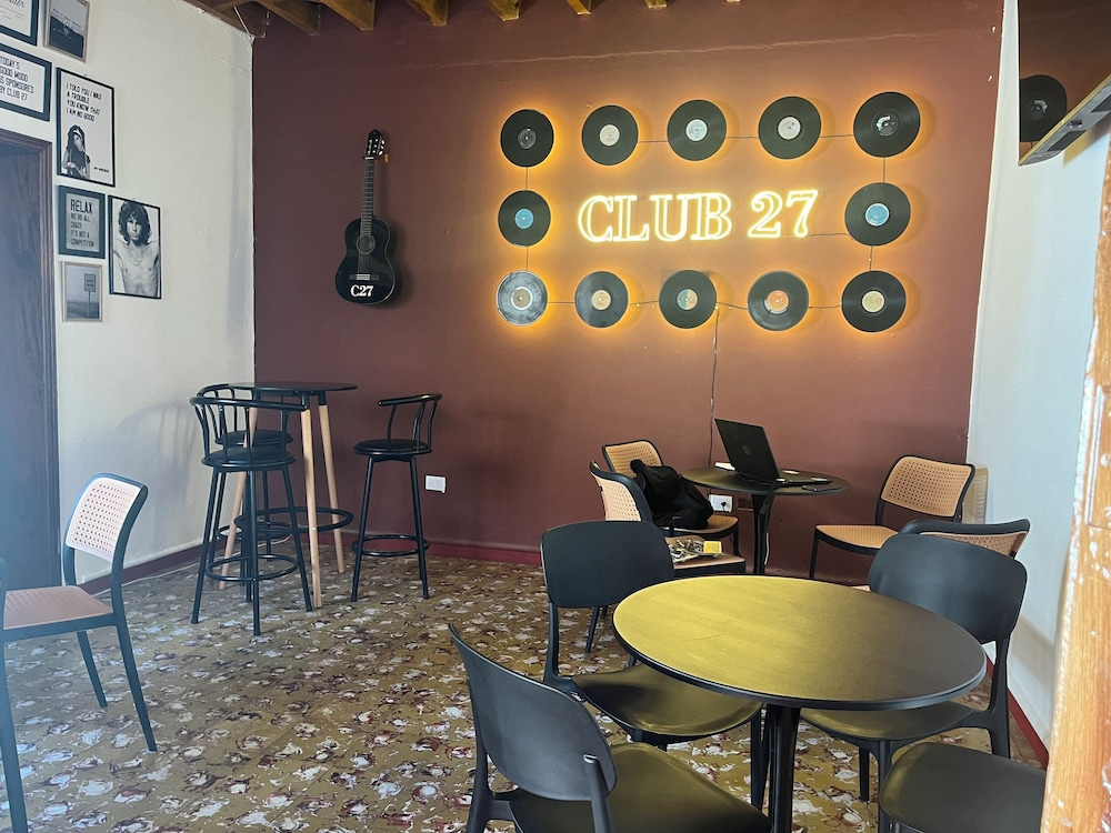 Club 27 - Hostal, Cafe & Spa