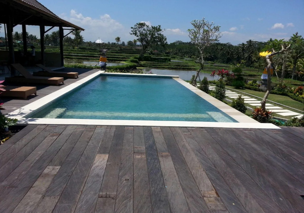 Azadi Retreat