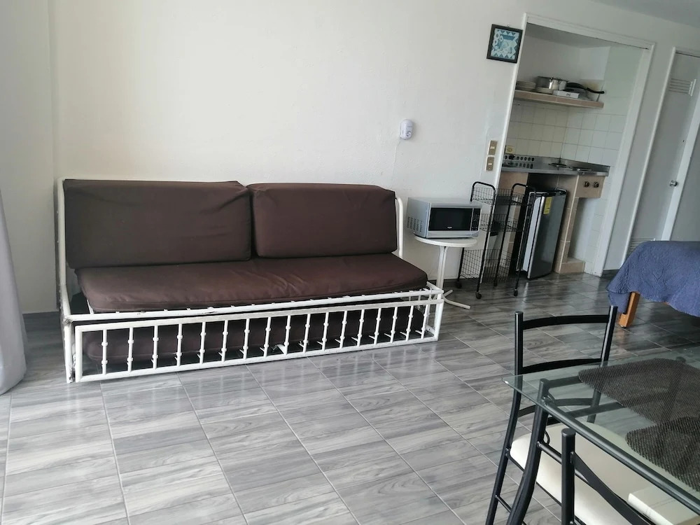Beautiful Twin Towers Suite With Balcony and Stunning sea View