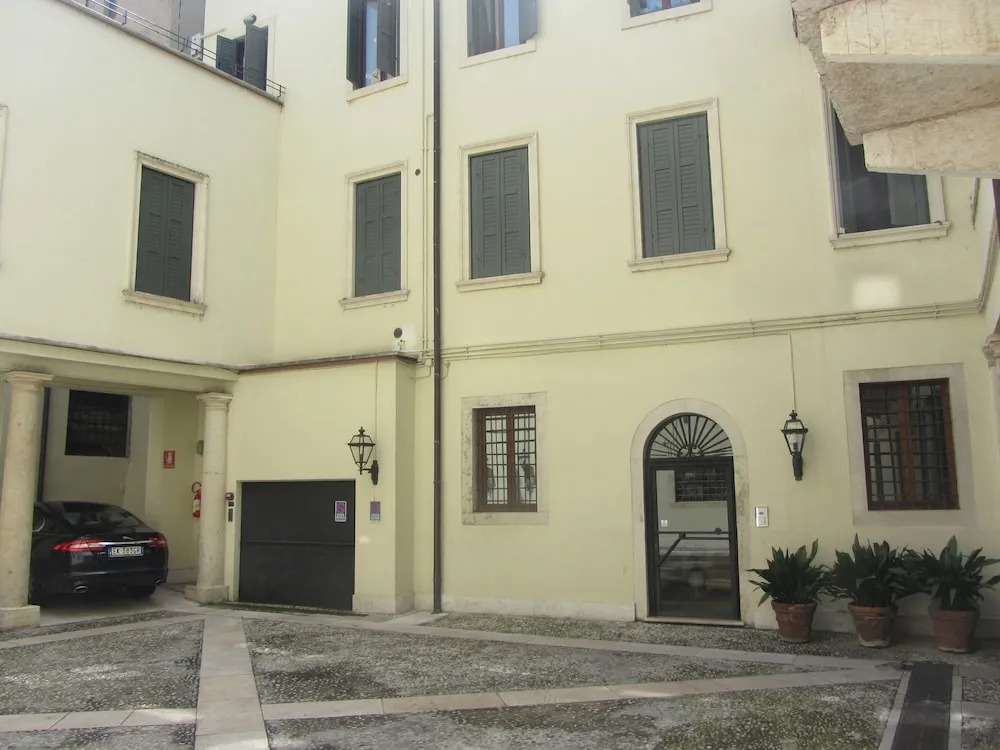 Levante Luxury Home