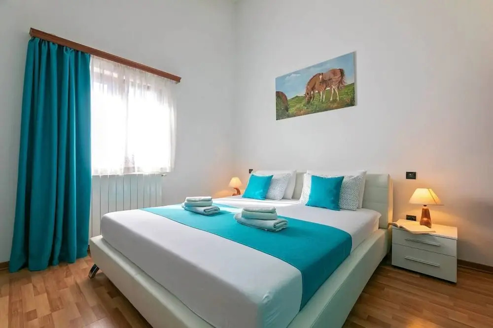 Charming 6-bed Villa in Vižinada