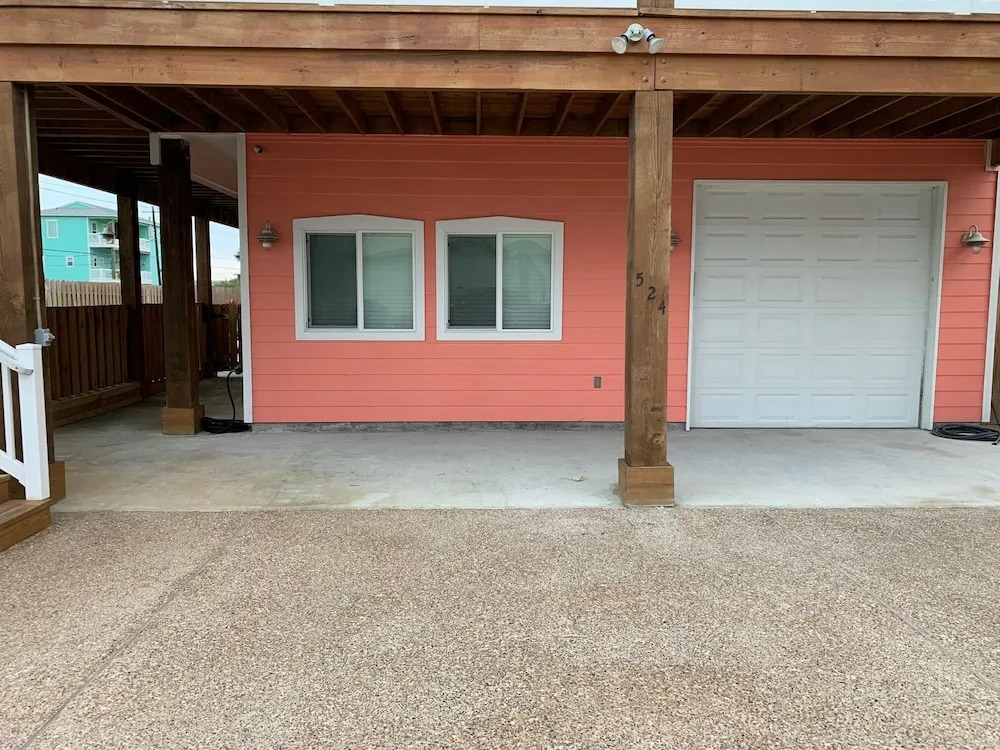 Coral - 2 Br Apts