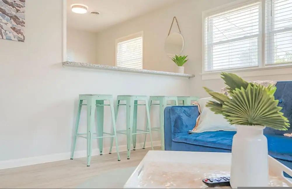 Buckroe Bungalow Escape to the Beach 2mins Away