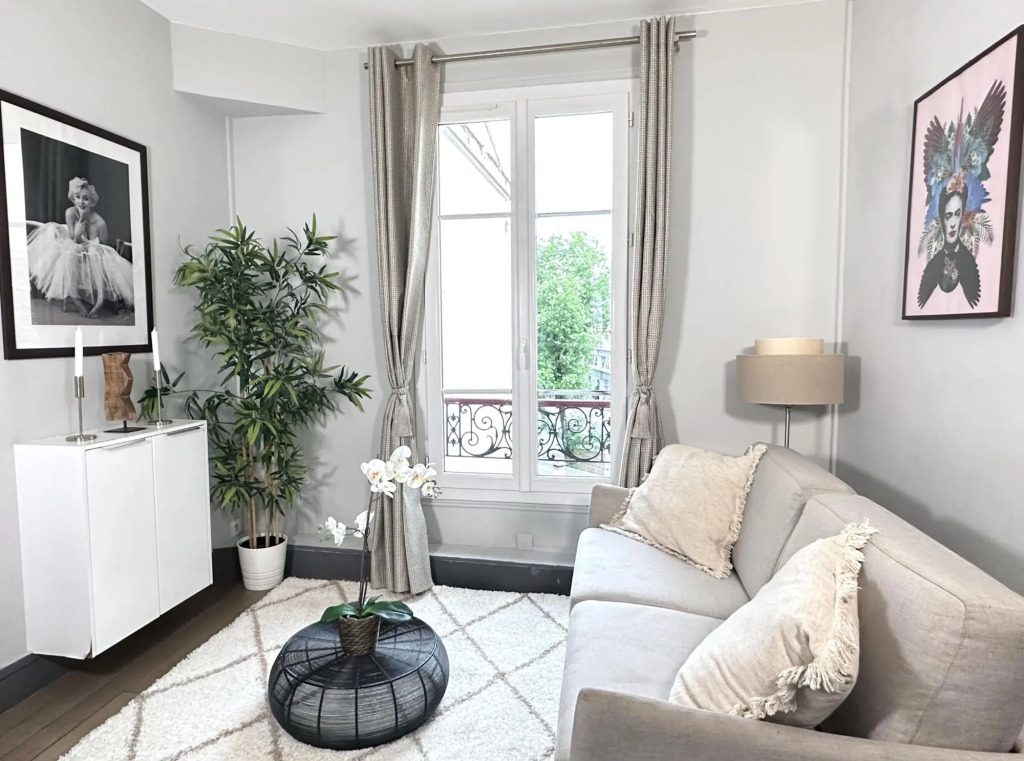 827 - Champ de Mars - Appartement parisien