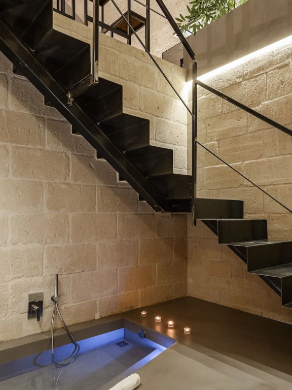 Hydria Rooms